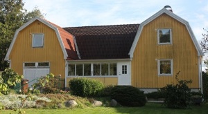 Axel Hålls hus, med verkstaden till vänster.